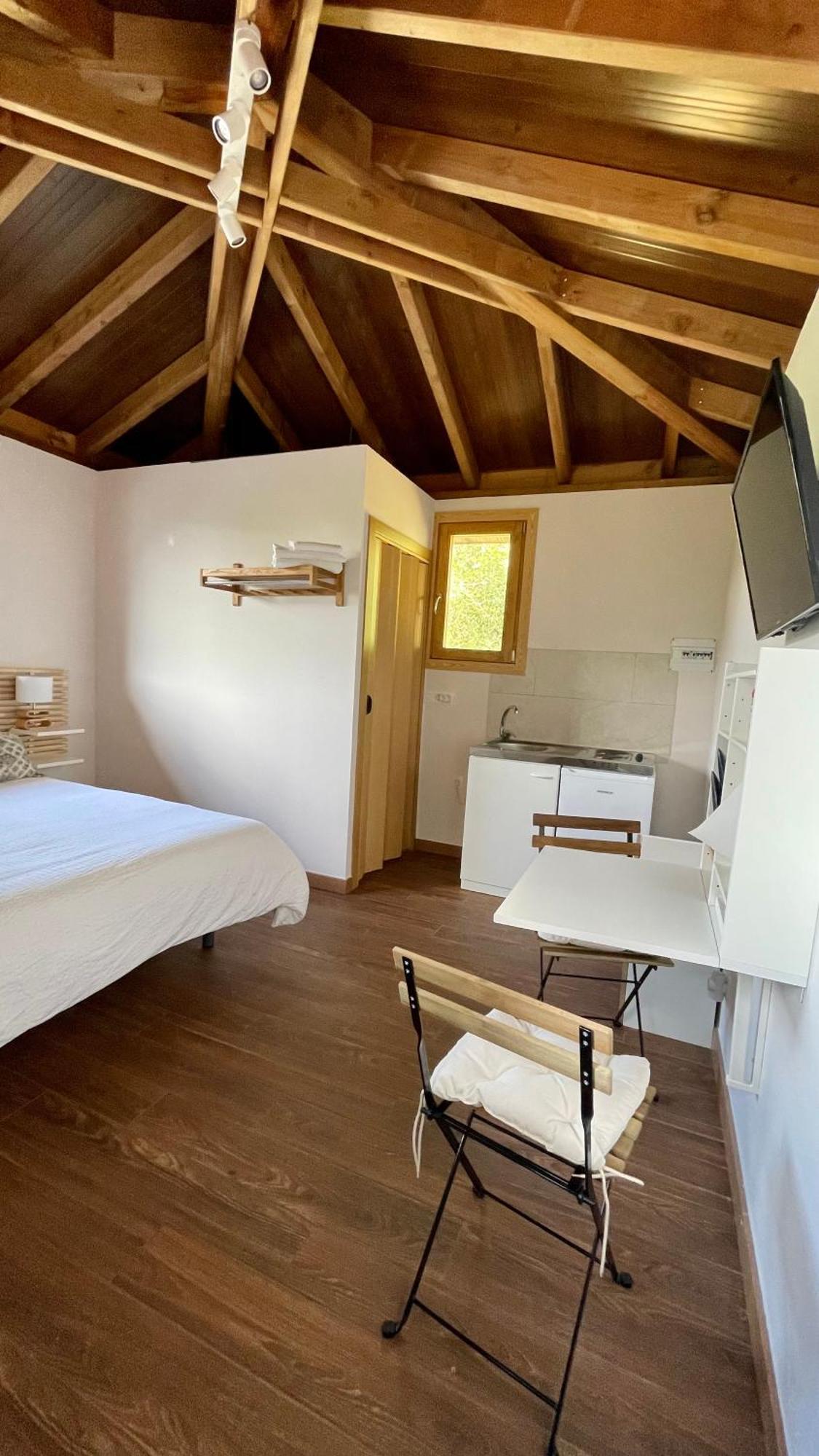 Sopuerta Apartamentos Turisticos Bizkar Bare מראה חיצוני תמונה